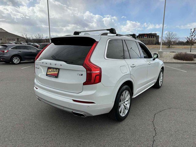 2018 Volvo XC90 Momentum