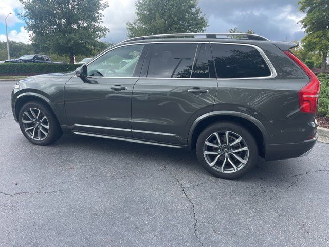 2018 Volvo XC90 Momentum