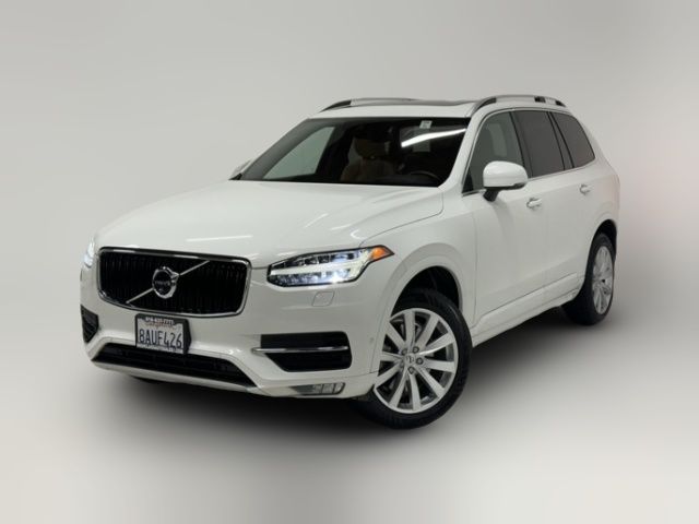 2018 Volvo XC90 Momentum