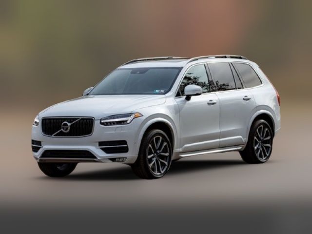 2018 Volvo XC90 Momentum