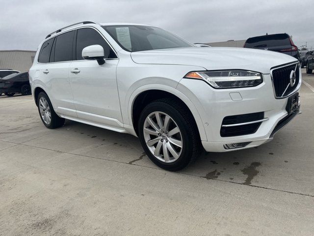 2018 Volvo XC90 Momentum