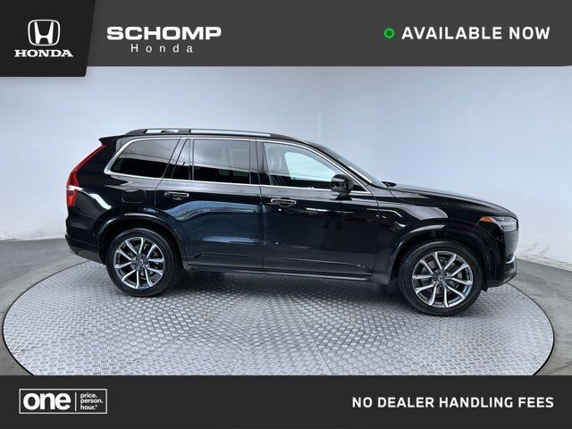 2018 Volvo XC90 Momentum