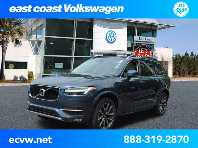 2018 Volvo XC90 Momentum