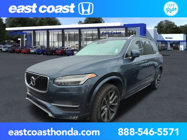 2018 Volvo XC90 Momentum