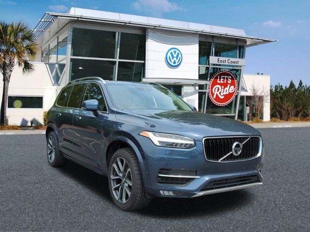 2018 Volvo XC90 Momentum