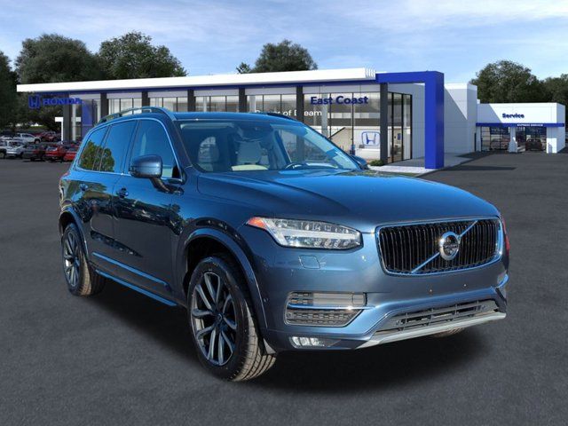 2018 Volvo XC90 Momentum