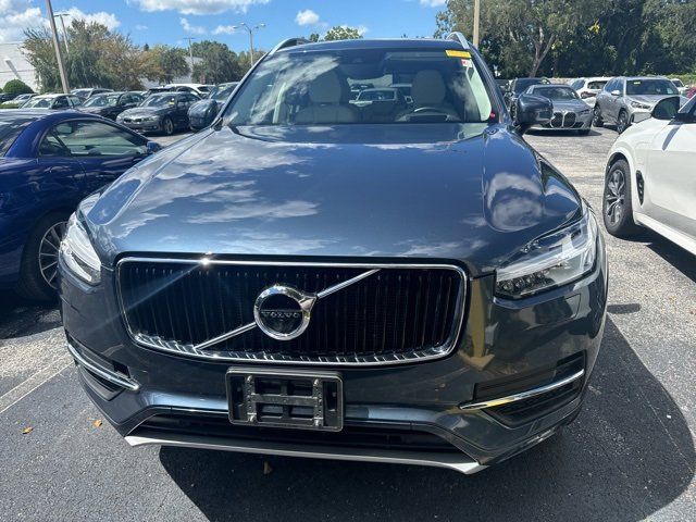 2018 Volvo XC90 Momentum