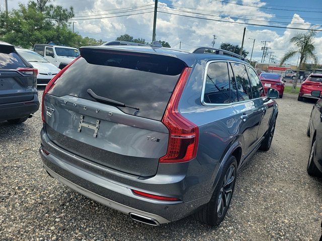 2018 Volvo XC90 Momentum