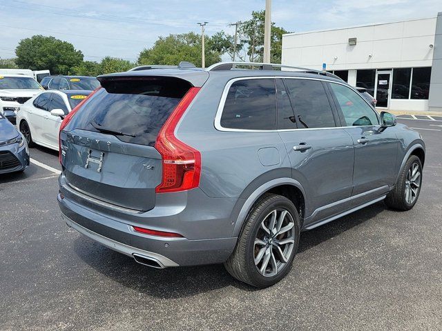 2018 Volvo XC90 Momentum