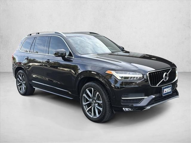 2018 Volvo XC90 Momentum