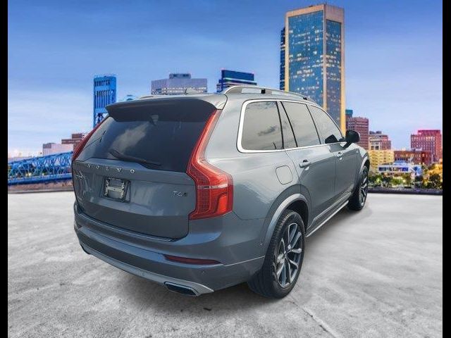 2018 Volvo XC90 Momentum