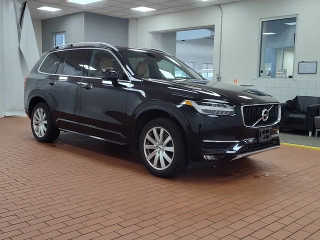 2018 Volvo XC90 Momentum