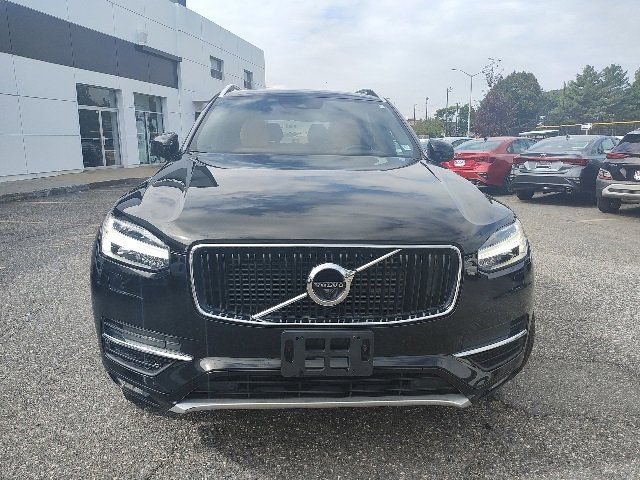 2018 Volvo XC90 Momentum