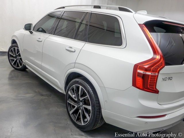 2018 Volvo XC90 Momentum