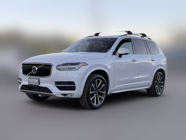 2018 Volvo XC90 Momentum