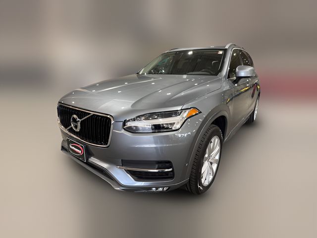 2018 Volvo XC90 Momentum