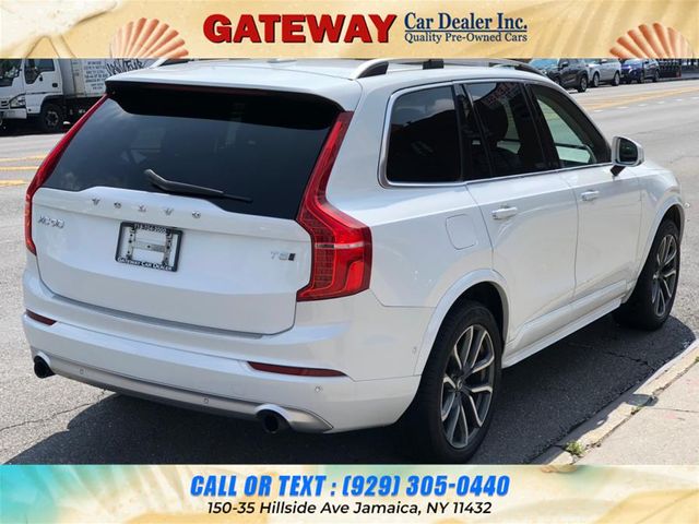 2018 Volvo XC90 Momentum