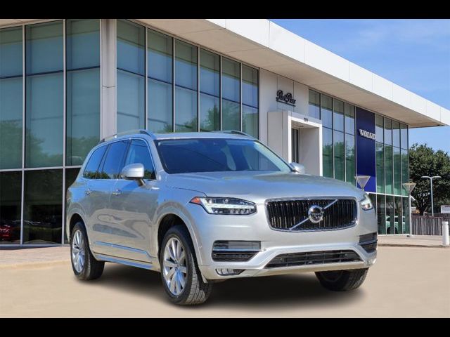 2018 Volvo XC90 Momentum