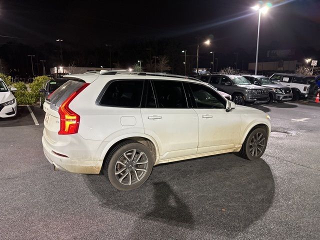 2018 Volvo XC90 Momentum