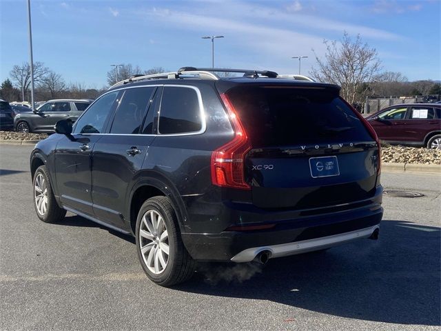 2018 Volvo XC90 Momentum