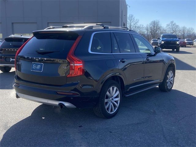 2018 Volvo XC90 Momentum