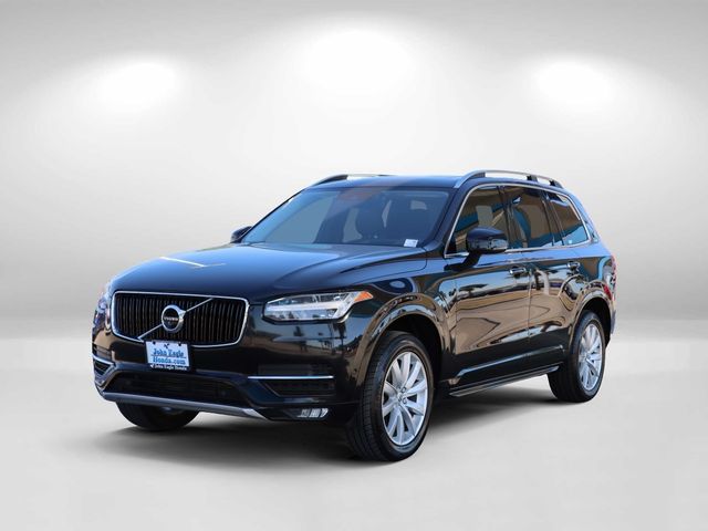 2018 Volvo XC90 Momentum