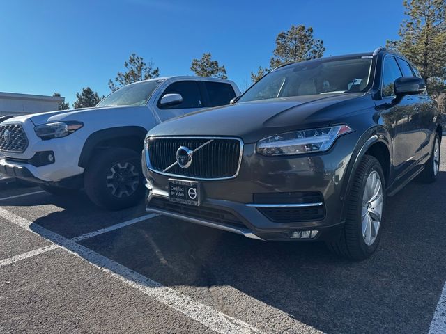 2018 Volvo XC90 Momentum