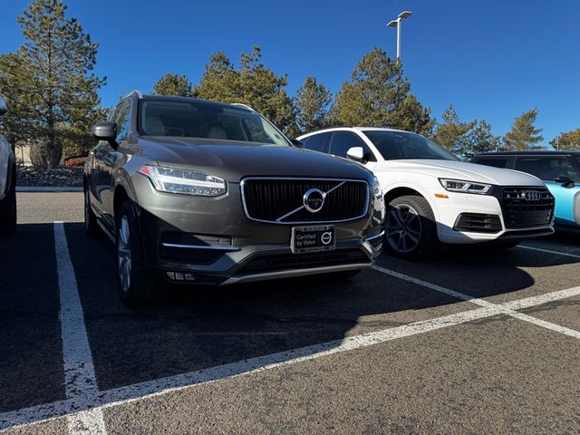 2018 Volvo XC90 Momentum