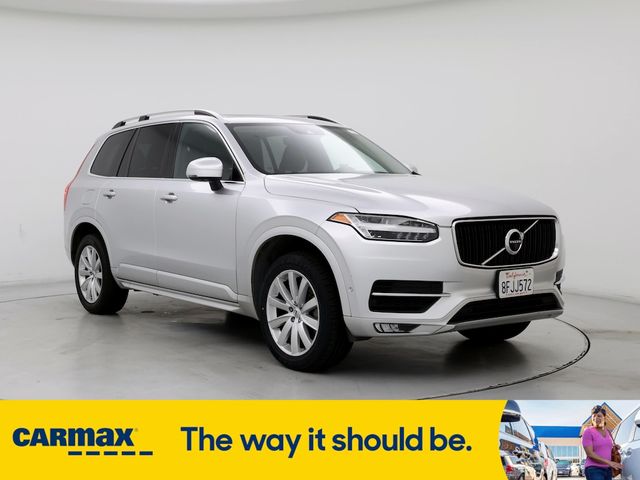 2018 Volvo XC90 Momentum