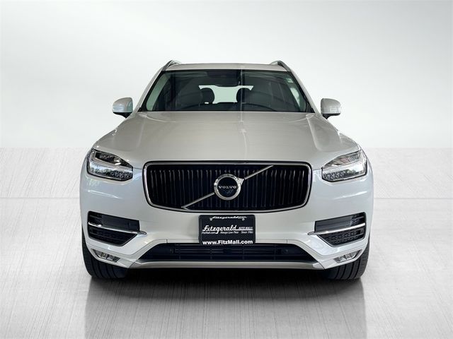 2018 Volvo XC90 Momentum