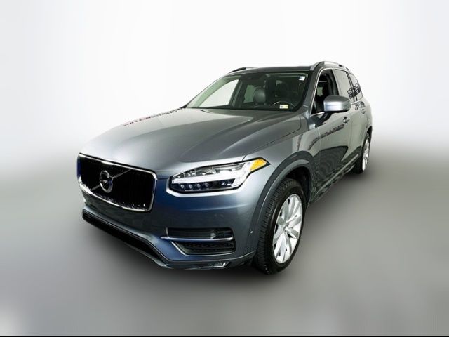 2018 Volvo XC90 Momentum