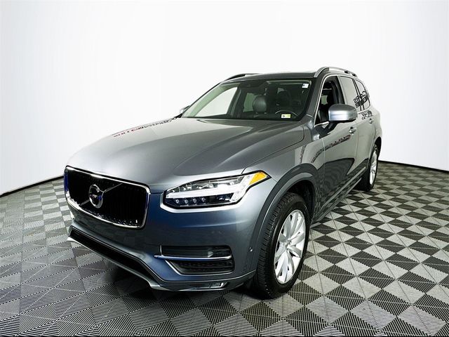 2018 Volvo XC90 Momentum