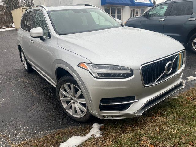 2018 Volvo XC90 Momentum