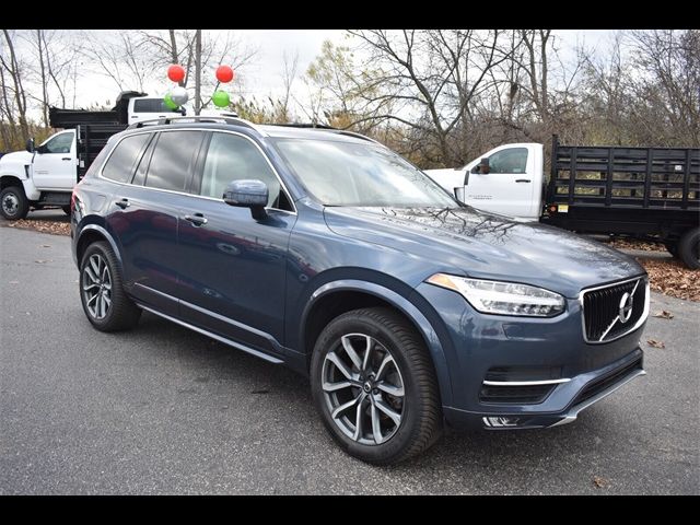 2018 Volvo XC90 Momentum