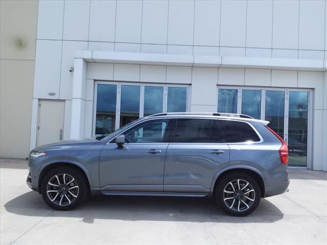 2018 Volvo XC90 Momentum