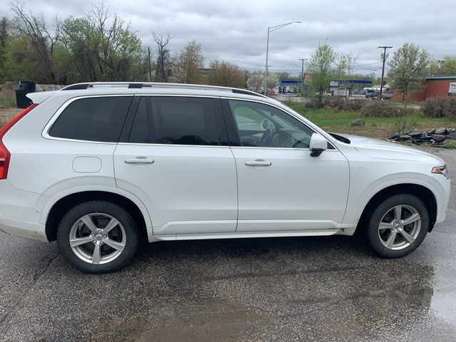 2018 Volvo XC90 Momentum