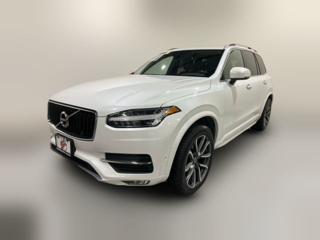 2018 Volvo XC90 Momentum