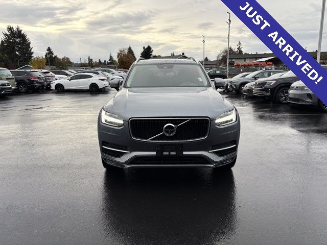 2018 Volvo XC90 Momentum