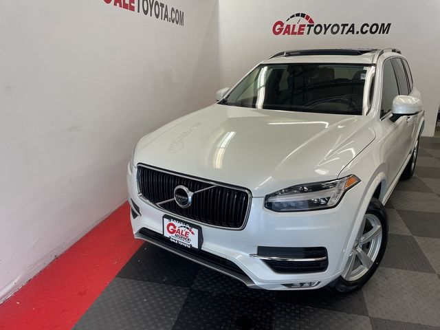 2018 Volvo XC90 Momentum