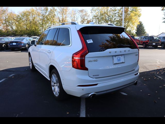 2018 Volvo XC90 Momentum