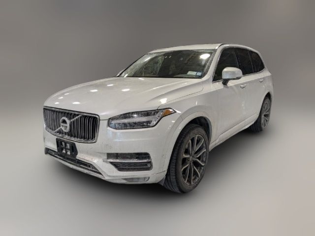 2018 Volvo XC90 Momentum