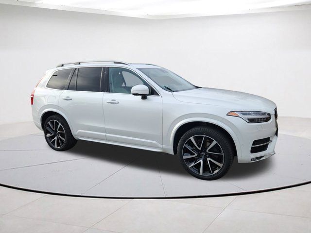 2018 Volvo XC90 Momentum