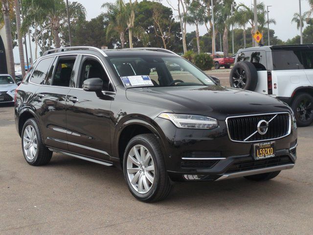 2018 Volvo XC90 Momentum