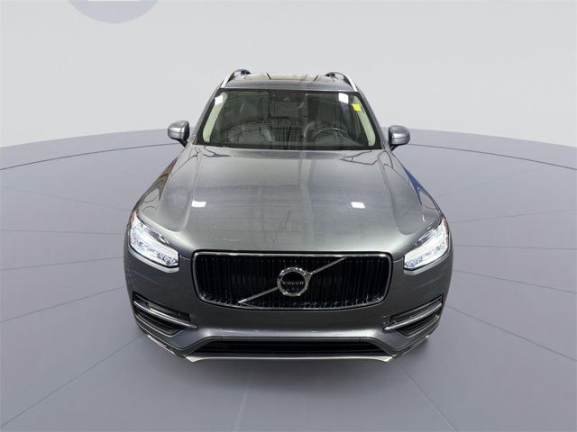 2018 Volvo XC90 Momentum