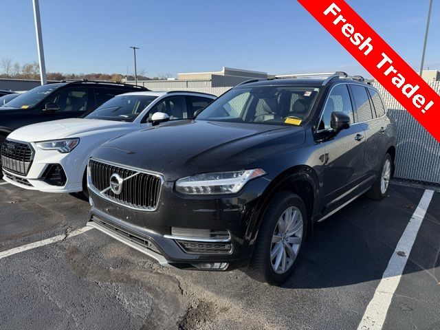 2018 Volvo XC90 Momentum