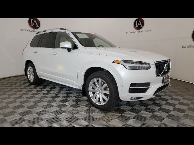 2018 Volvo XC90 Momentum