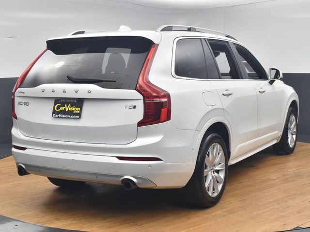 2018 Volvo XC90 Momentum