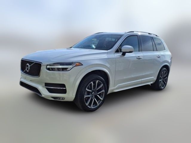 2018 Volvo XC90 Momentum