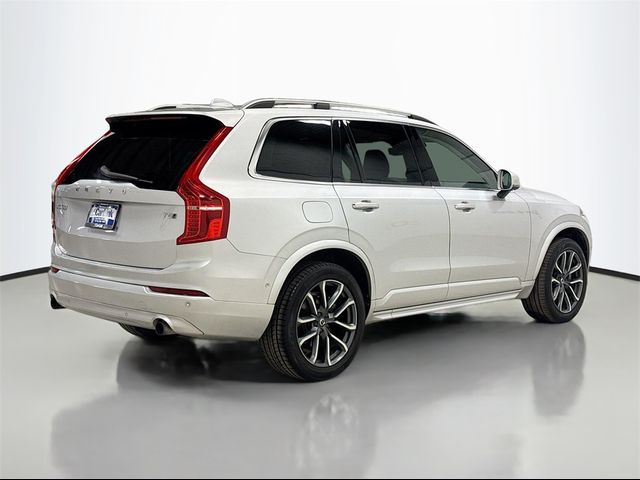 2018 Volvo XC90 Momentum