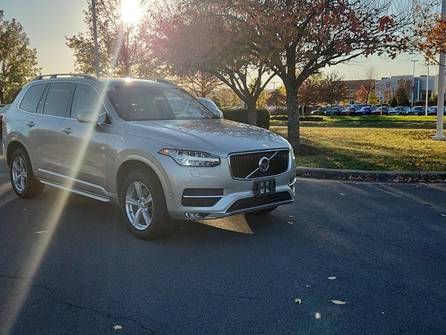 2018 Volvo XC90 Momentum